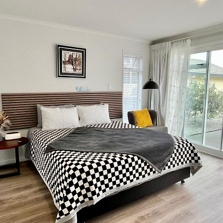 Lakeside Cozy Studio Таупо Екстер'єр фото
