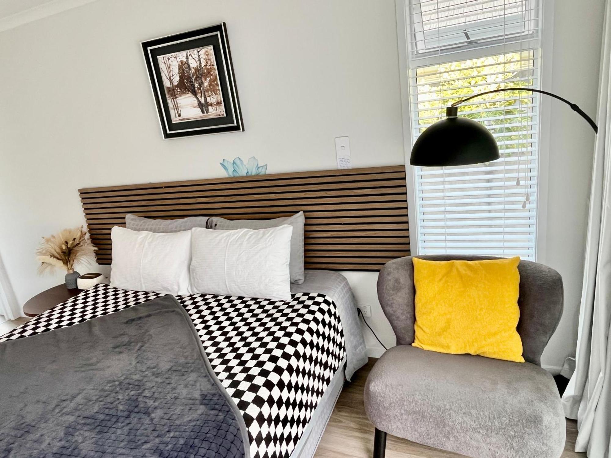 Lakeside Cozy Studio Таупо Екстер'єр фото