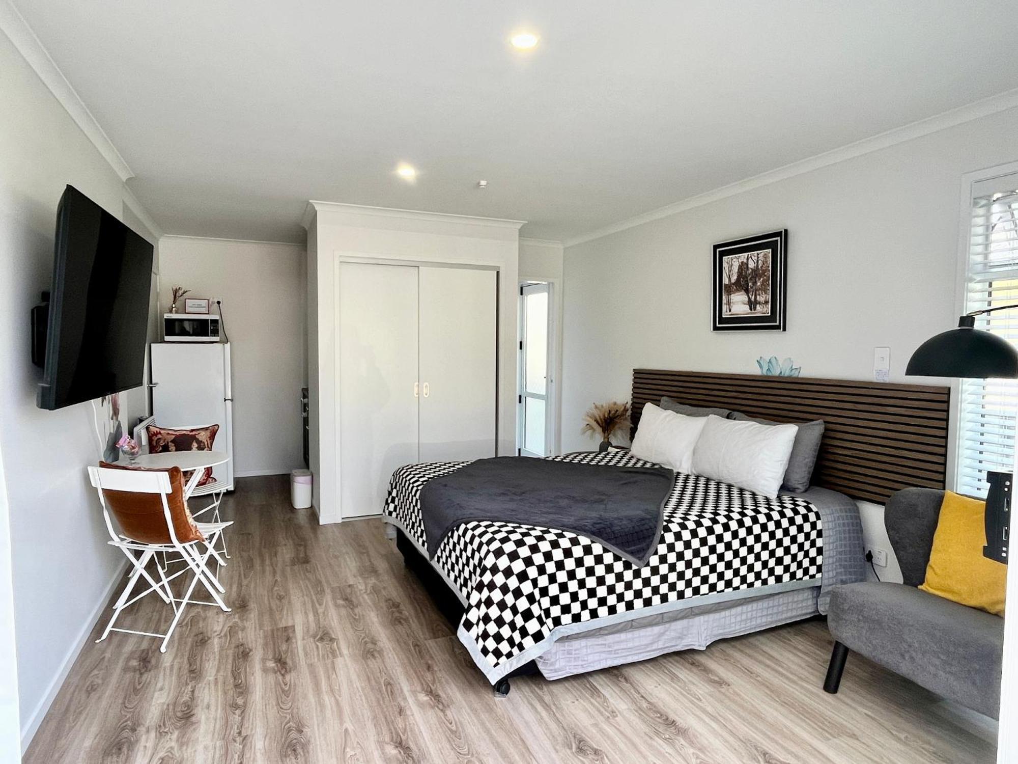Lakeside Cozy Studio Таупо Екстер'єр фото